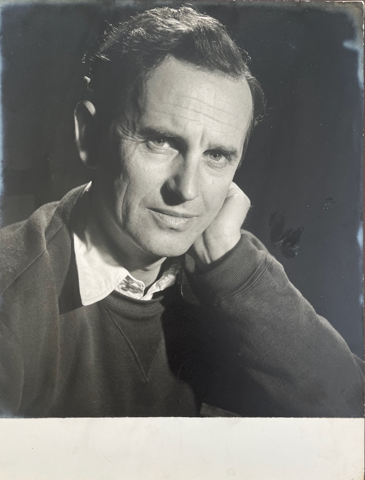 I. English Painter. 1903 - 80. Photographed by DOUGLAS GLASS.